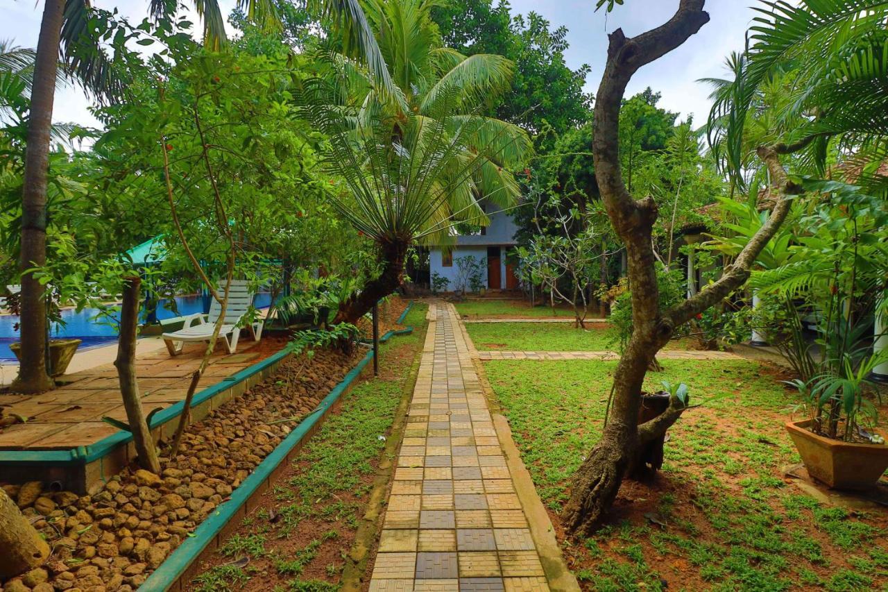 Hotel Susantha Garden เบนโตตา ภายนอก รูปภาพ