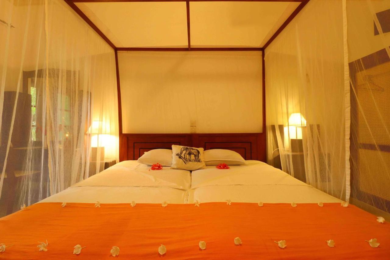 Hotel Susantha Garden เบนโตตา ภายนอก รูปภาพ